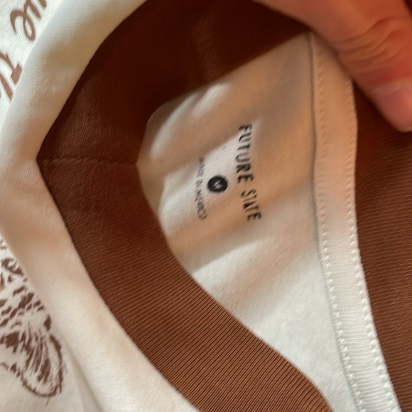 Urban outfitters only tried on once baby tee - Picture 3 of 4